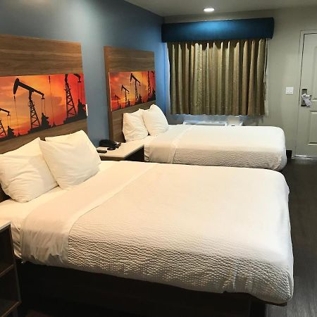Hyland Inn Brea Bagian luar foto