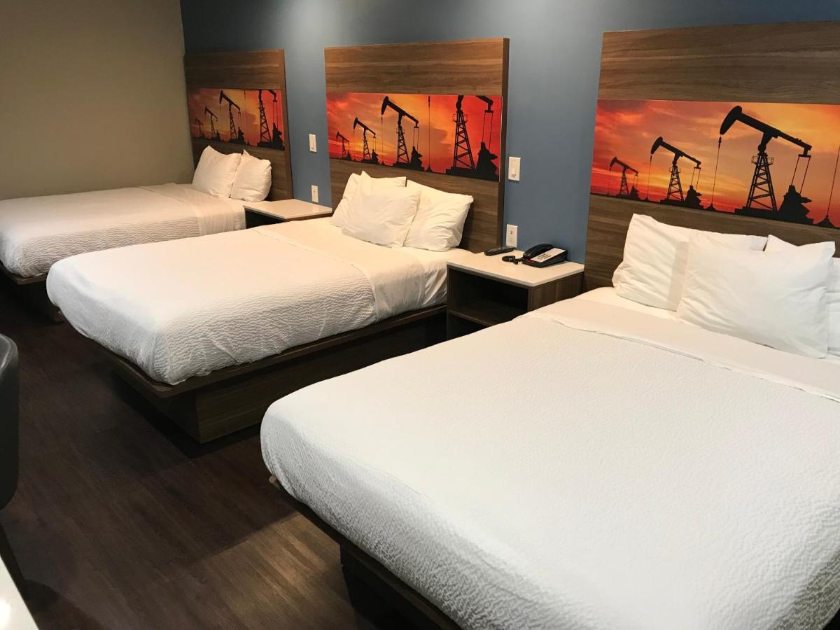 Hyland Inn Brea Bagian luar foto